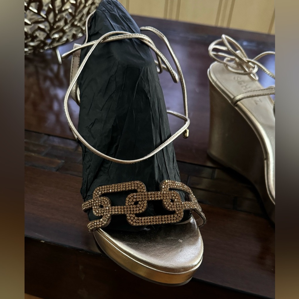 wedge sandals size 8